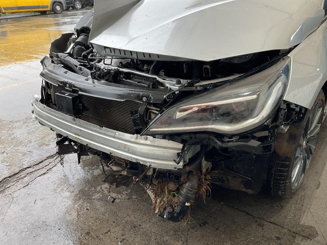 Photo '24' of Holden Astra RS-V