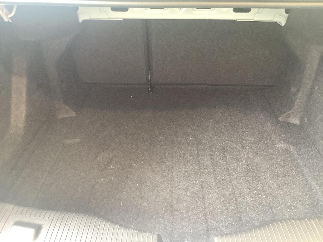 Photo '10' of Holden Astra Sedan LS MT Photo '10' of Holden Astra Sedan LS MT