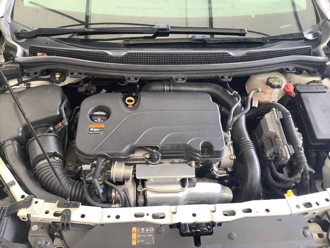 Photo '21' of Holden Astra Sedan LS MT Photo '21' of Holden Astra Sedan LS MT