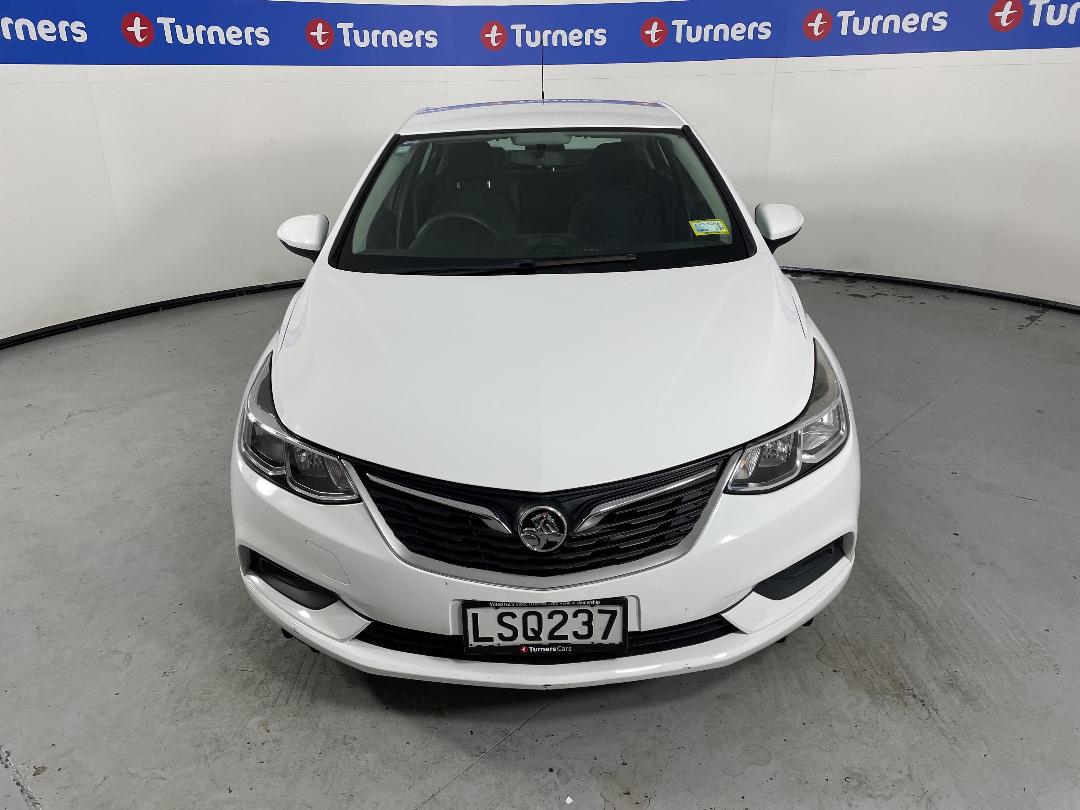 Photo '2' of Holden Astra Photo '2' of Holden Astra