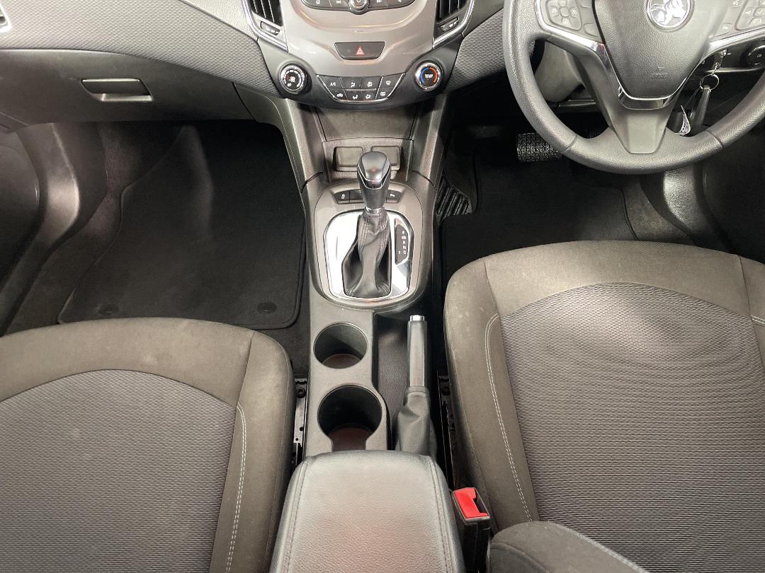 Photo '18' of Holden Astra Photo '18' of Holden Astra