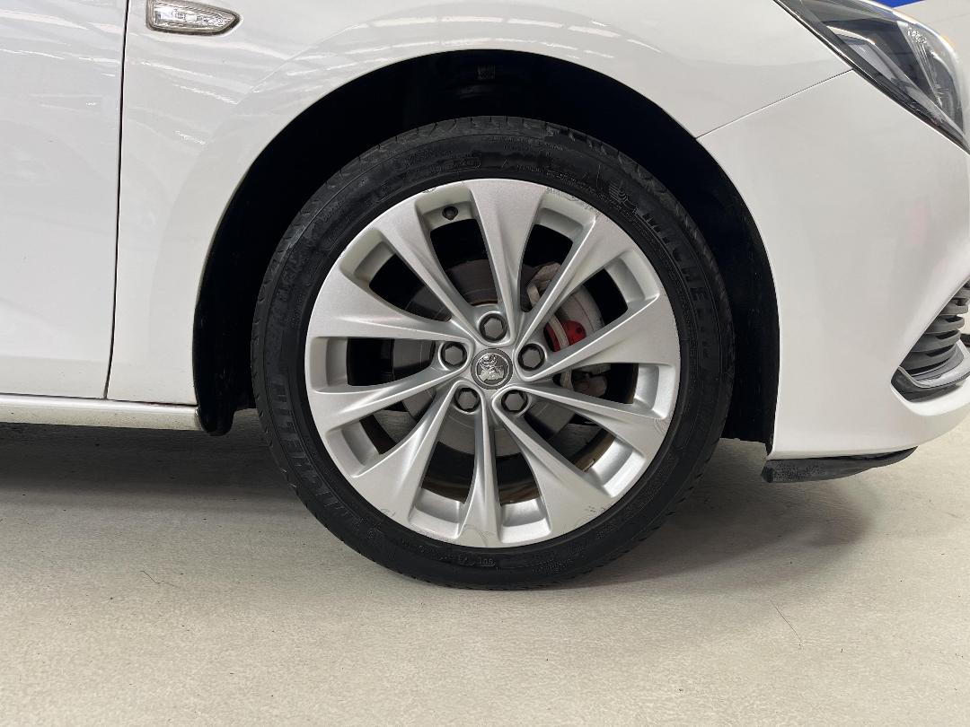 Photo '9' of Holden Astra