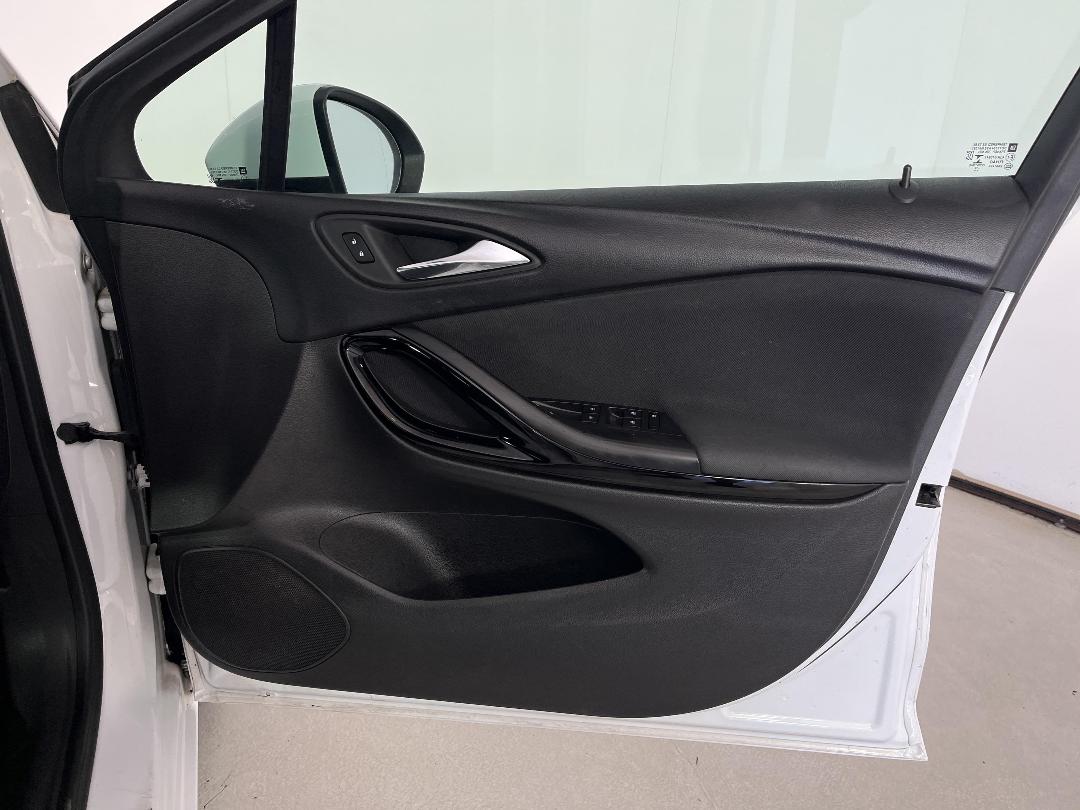 Photo '15' of Holden Astra