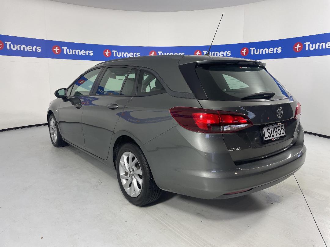 Photo '5' of Holden Astra