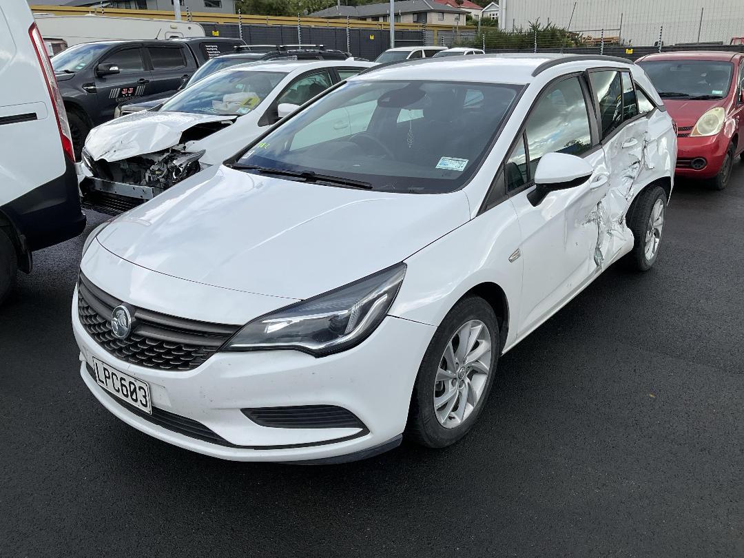 Photo '4' of Holden Astra Wagon LS+ Photo '4' of Holden Astra Wagon LS+