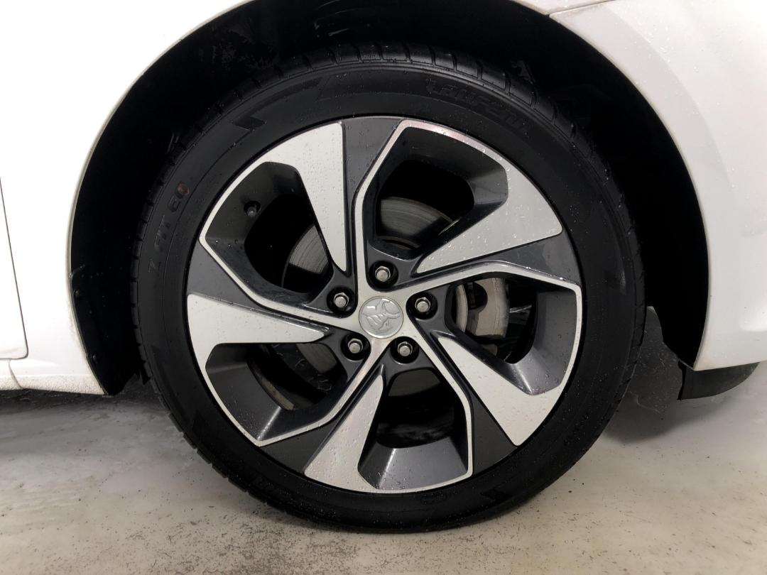 Photo '9' of Holden Barina