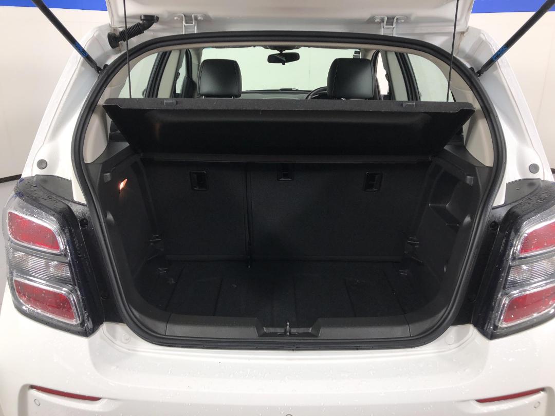 Photo '14' of Holden Barina