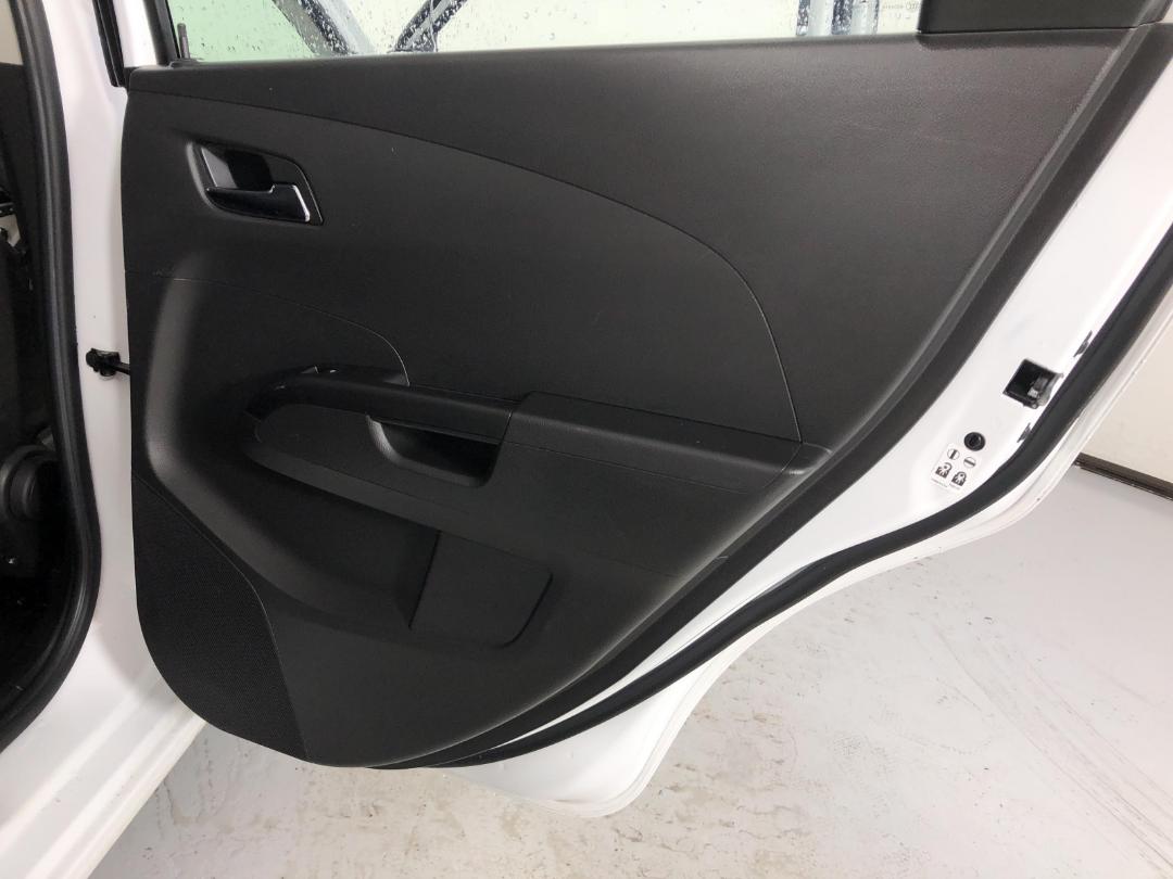 Photo '19' of Holden Barina