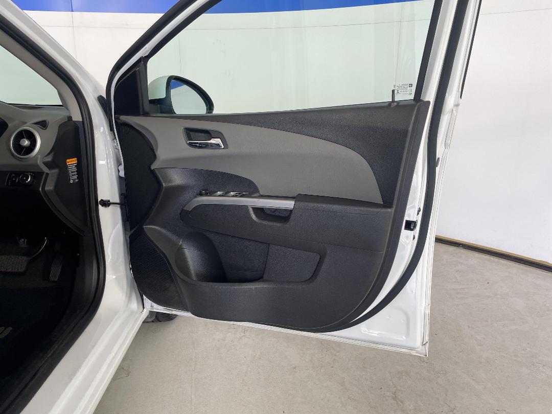 Photo '15' of Holden Barina