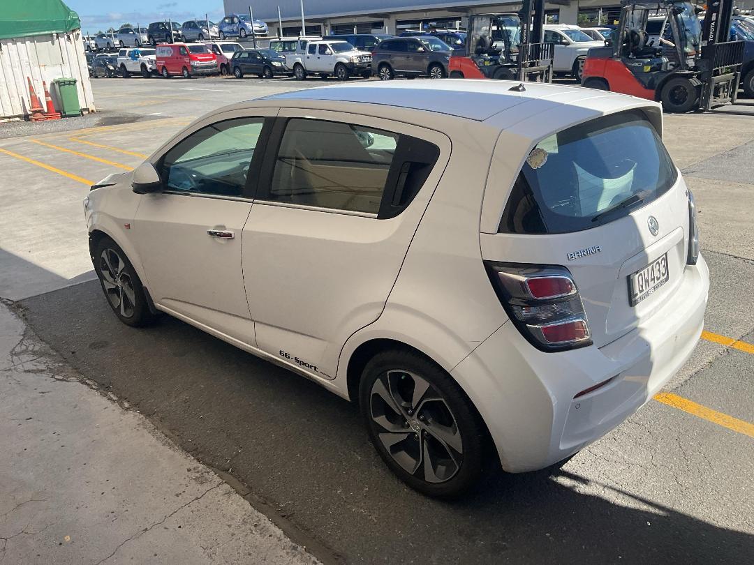 Photo '9' of Holden Barina LT