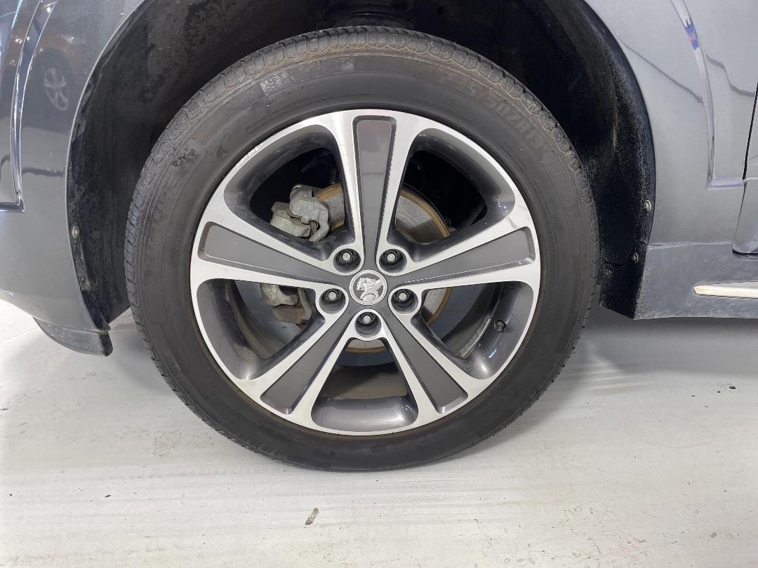 Photo '10' of Holden Captiva 7 Photo '10' of Holden Captiva 7