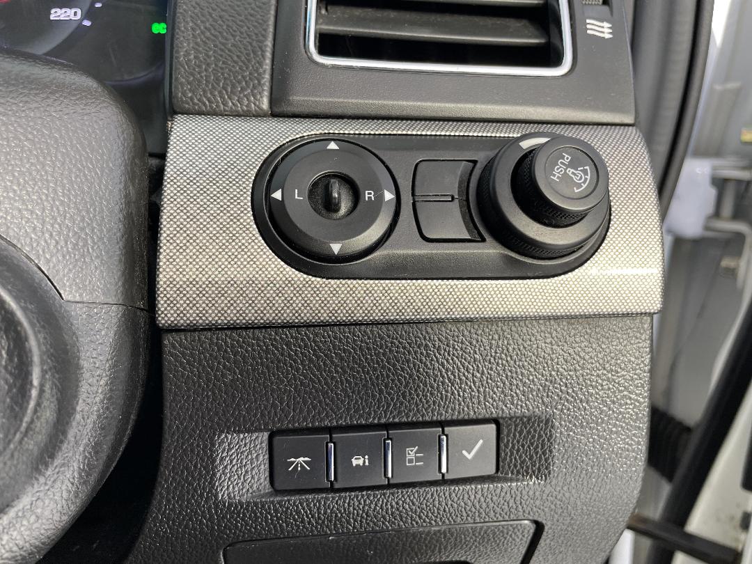 Photo '23' of Holden Captiva 7