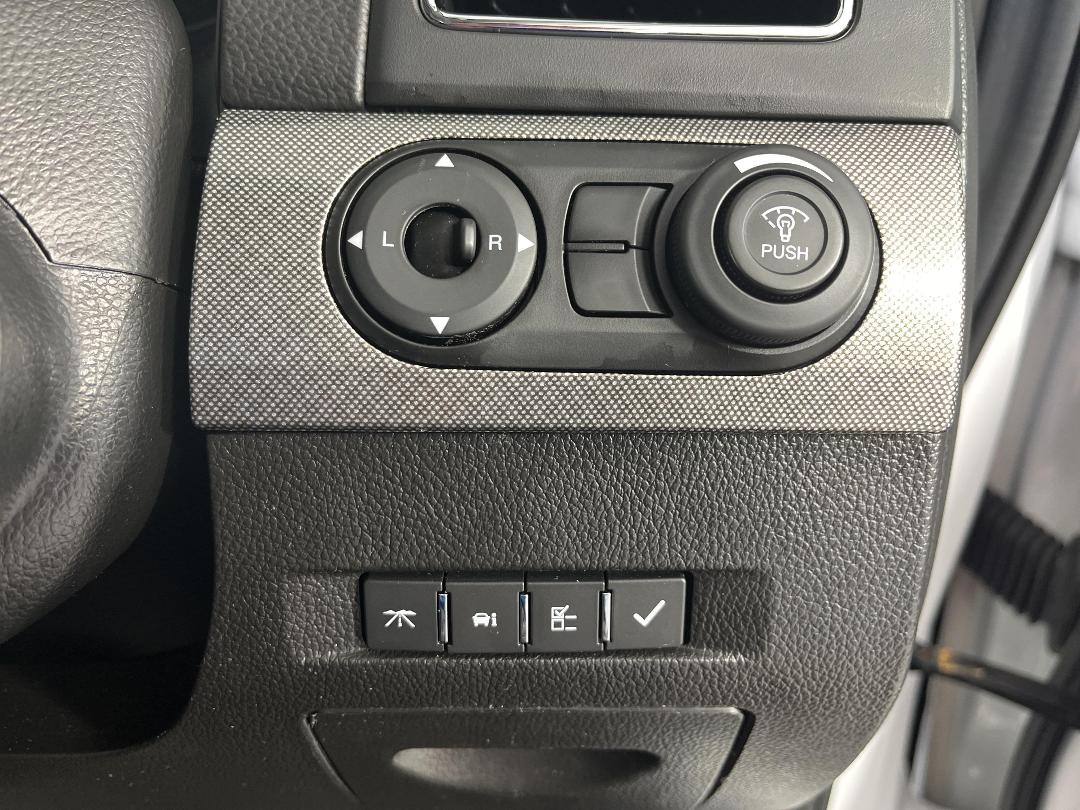 Photo '25' of Holden Captiva 7 Photo '25' of Holden Captiva 7