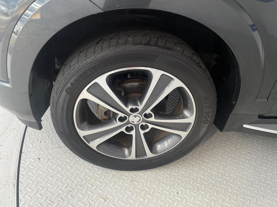 Photo '10' of Holden Captiva 7 Photo '10' of Holden Captiva 7