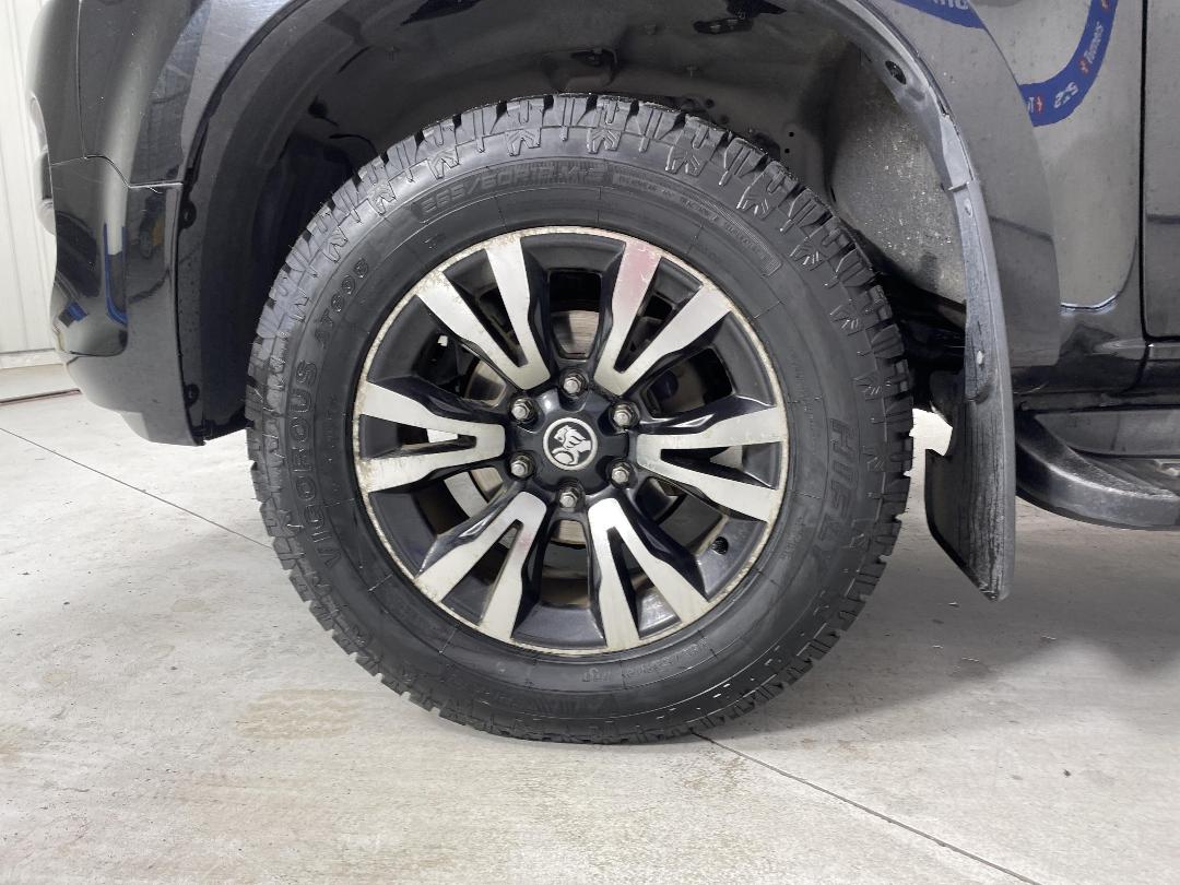 Photo '10' of Holden Colorado