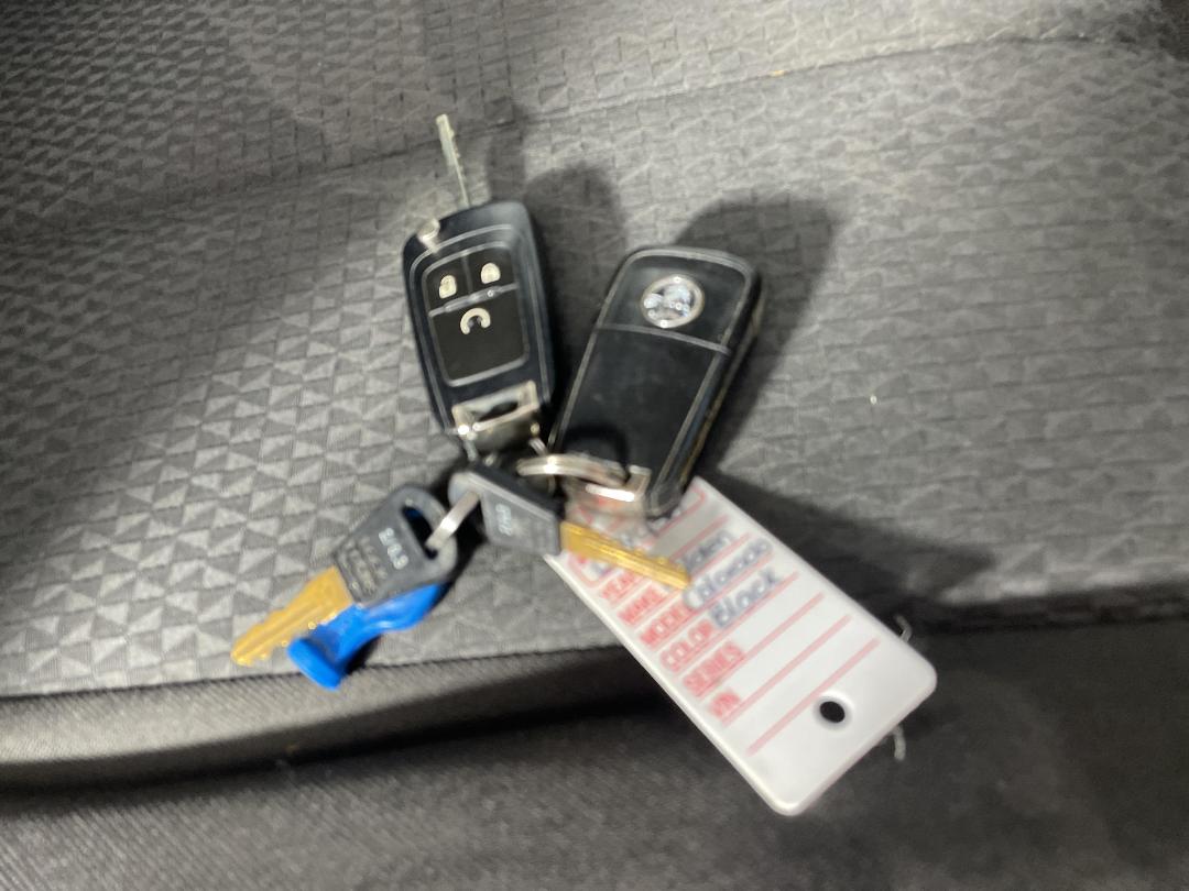 Photo '22' of Holden Colorado