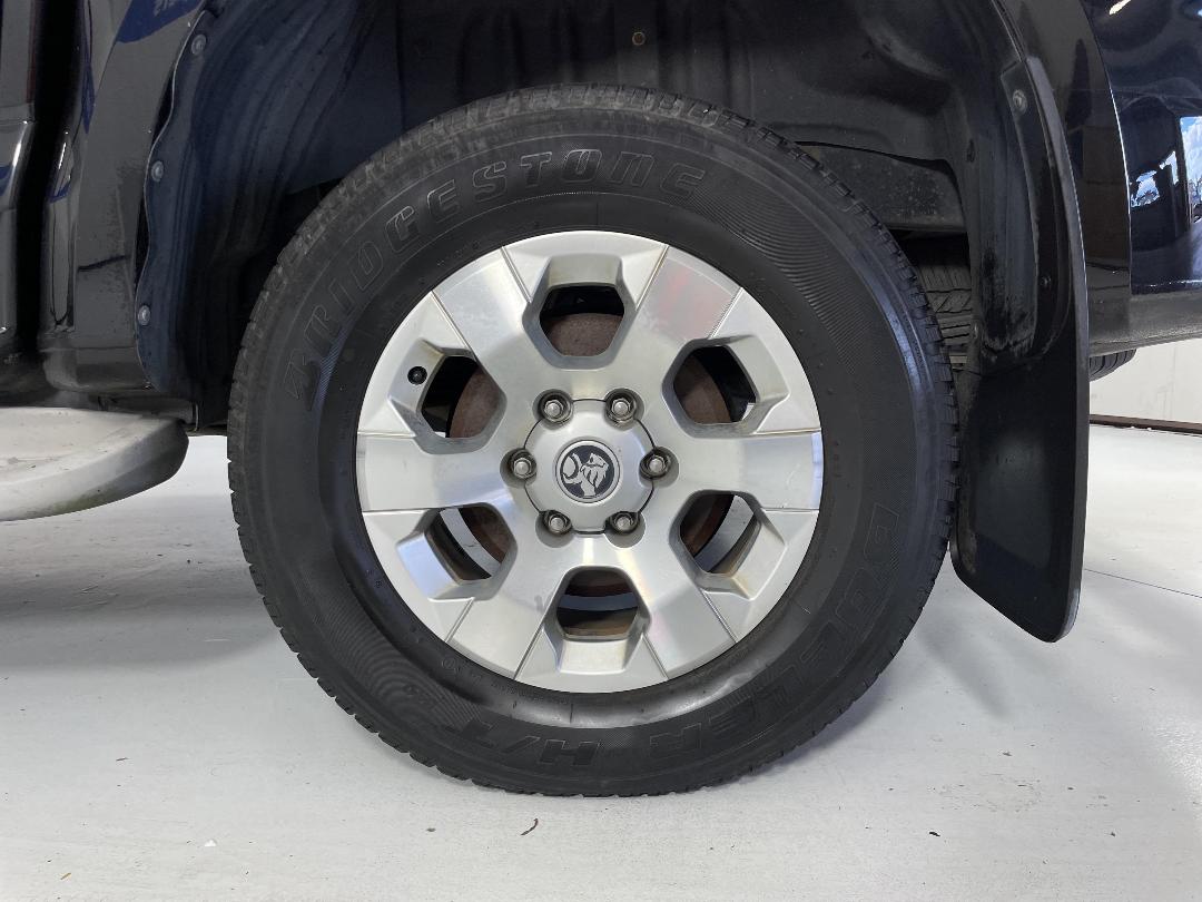 Photo '11' of Holden Colorado