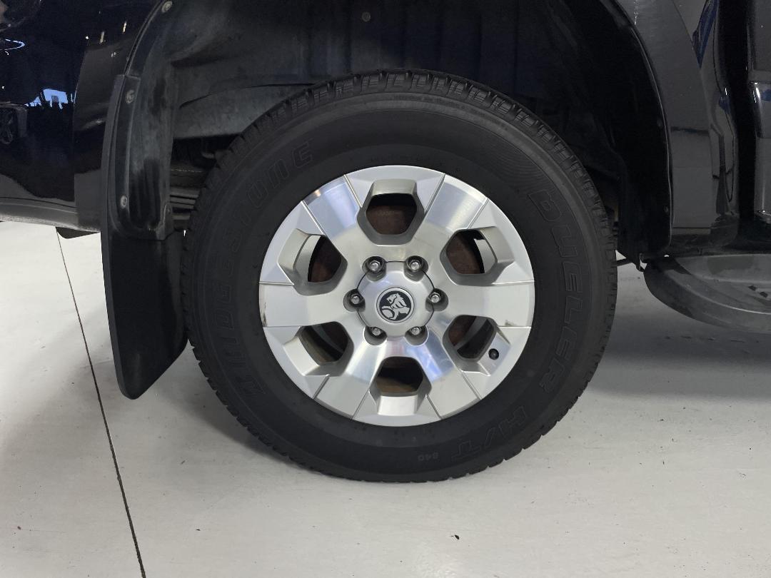 Photo '12' of Holden Colorado