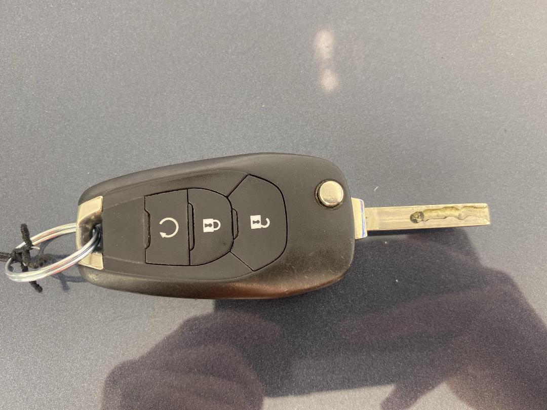 Photo '22' of Holden Colorado