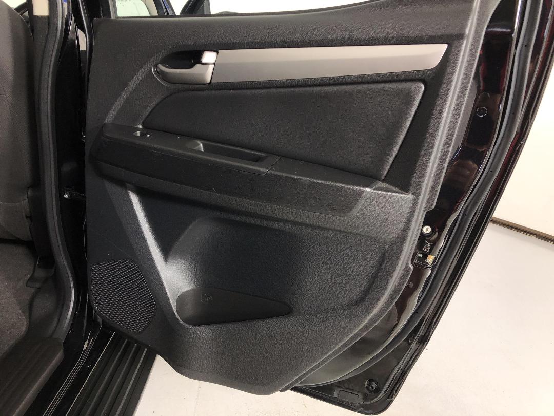 Photo '19' of Holden Colorado