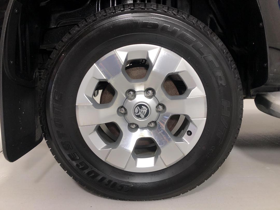 Photo '12' of Holden Colorado