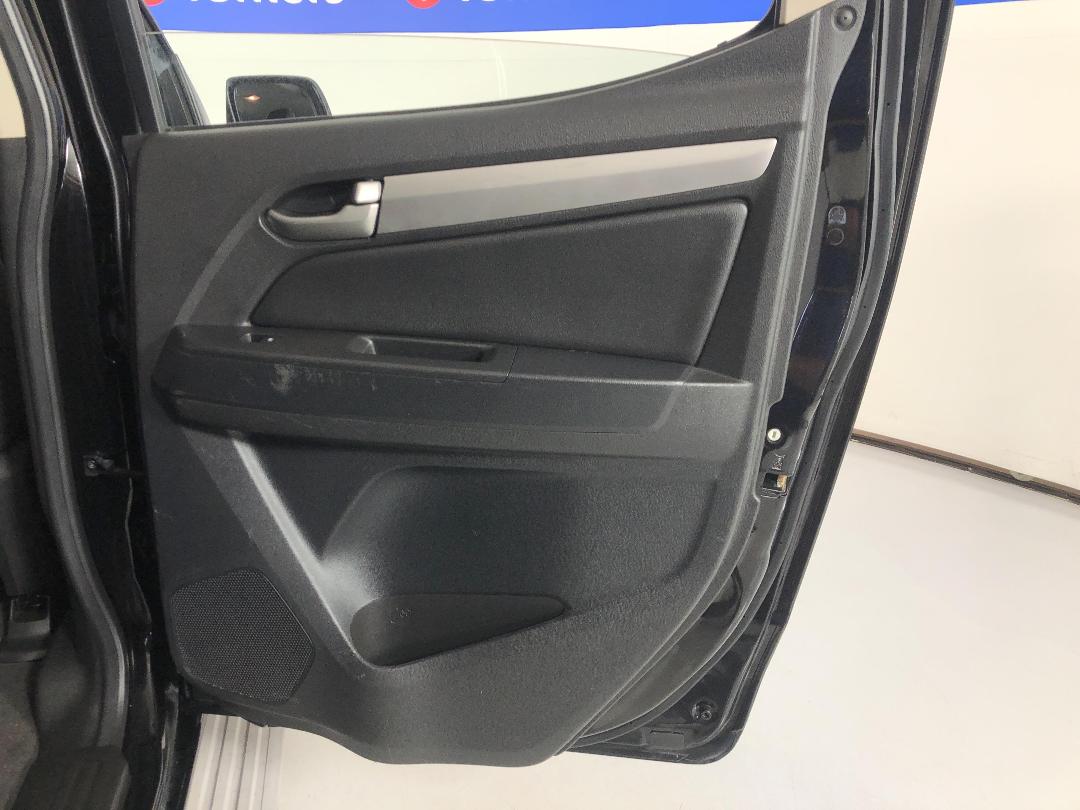 Photo '19' of Holden Colorado