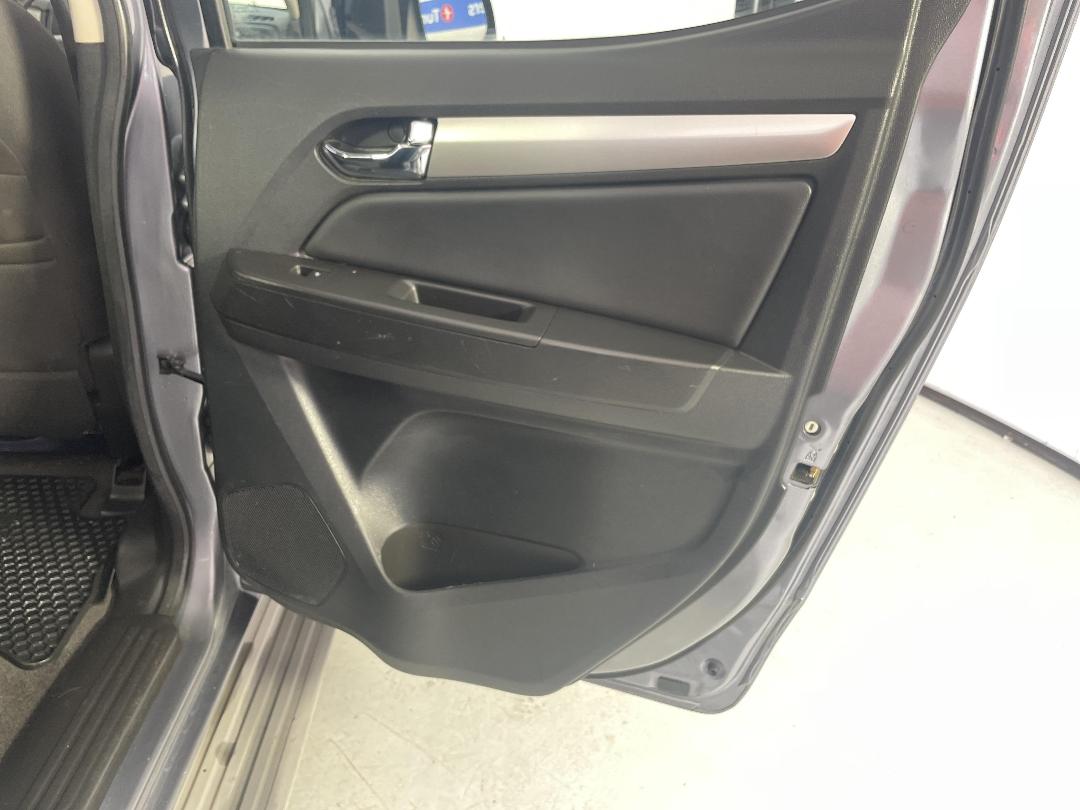 Photo '19' of Holden Colorado