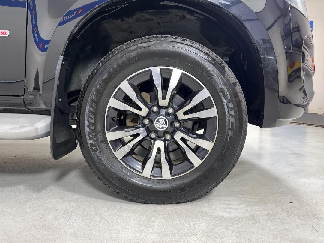 Photo '9' of Holden Colorado