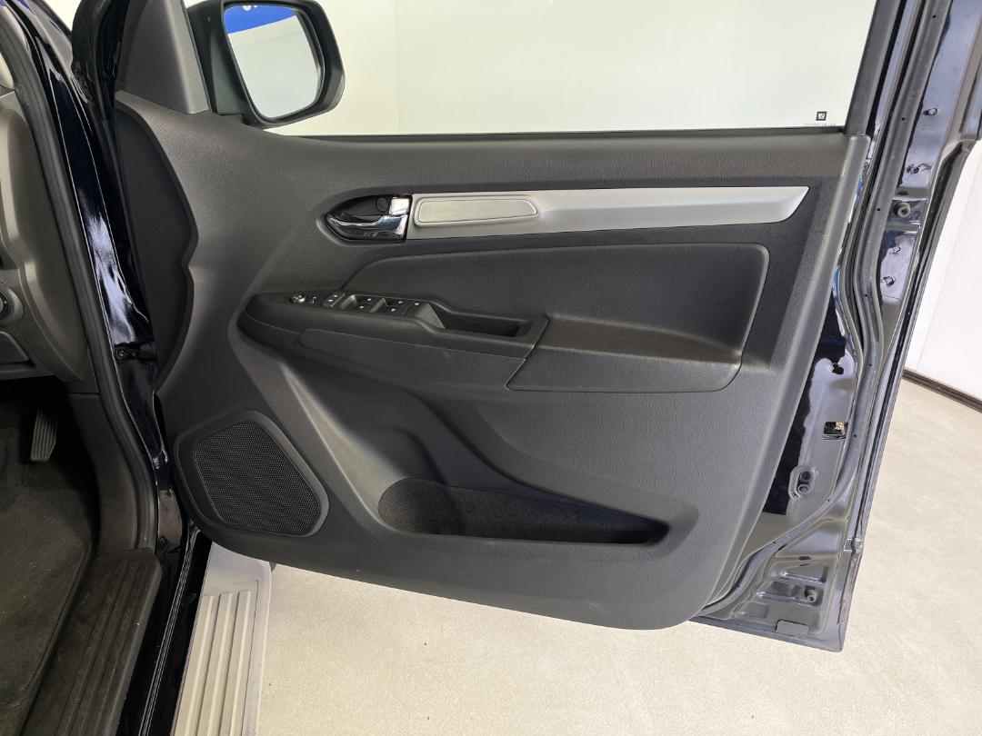 Photo '15' of Holden Colorado