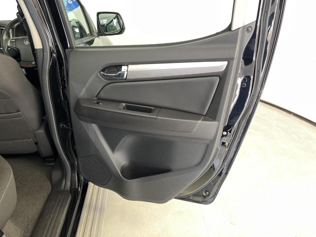 Photo '19' of Holden Colorado