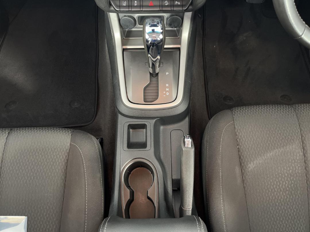 Photo '18' of Holden Colorado