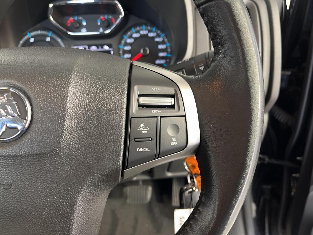 Photo '28' of Holden Colorado