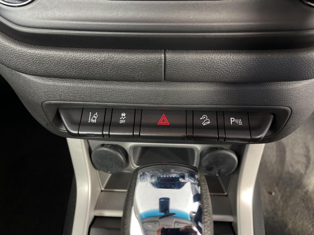 Photo '30' of Holden Colorado