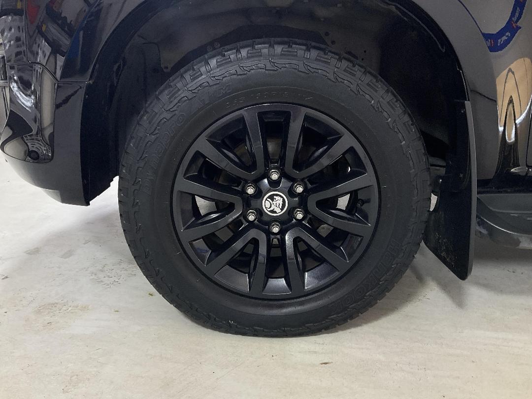 Photo '10' of Holden Colorado