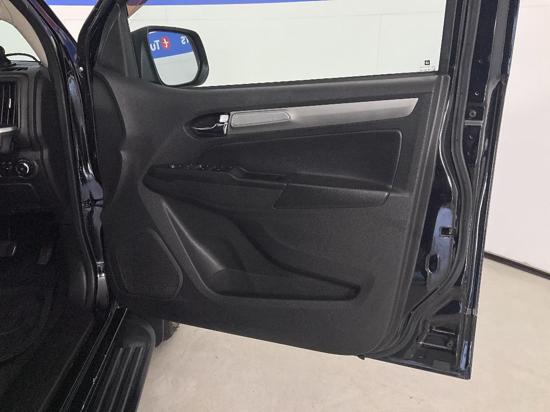 Photo '15' of Holden Colorado