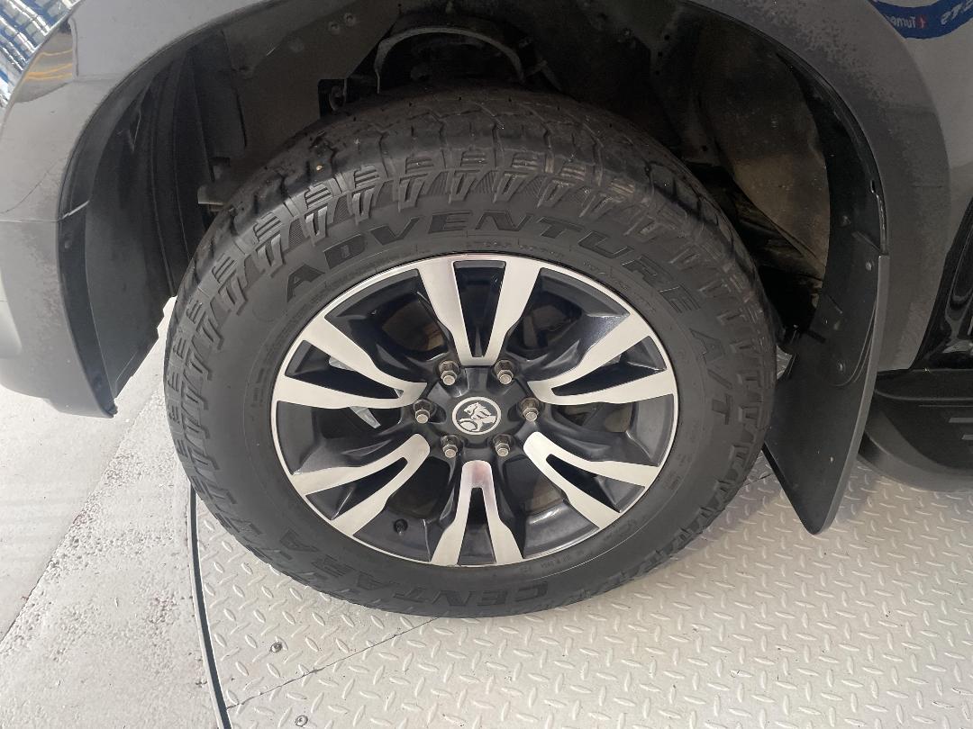 Photo '10' of Holden Colorado