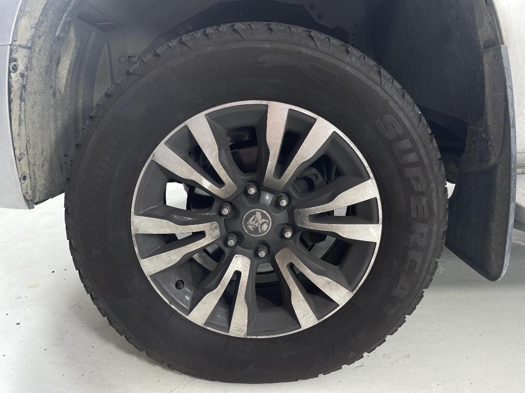 Photo '10' of Holden Colorado