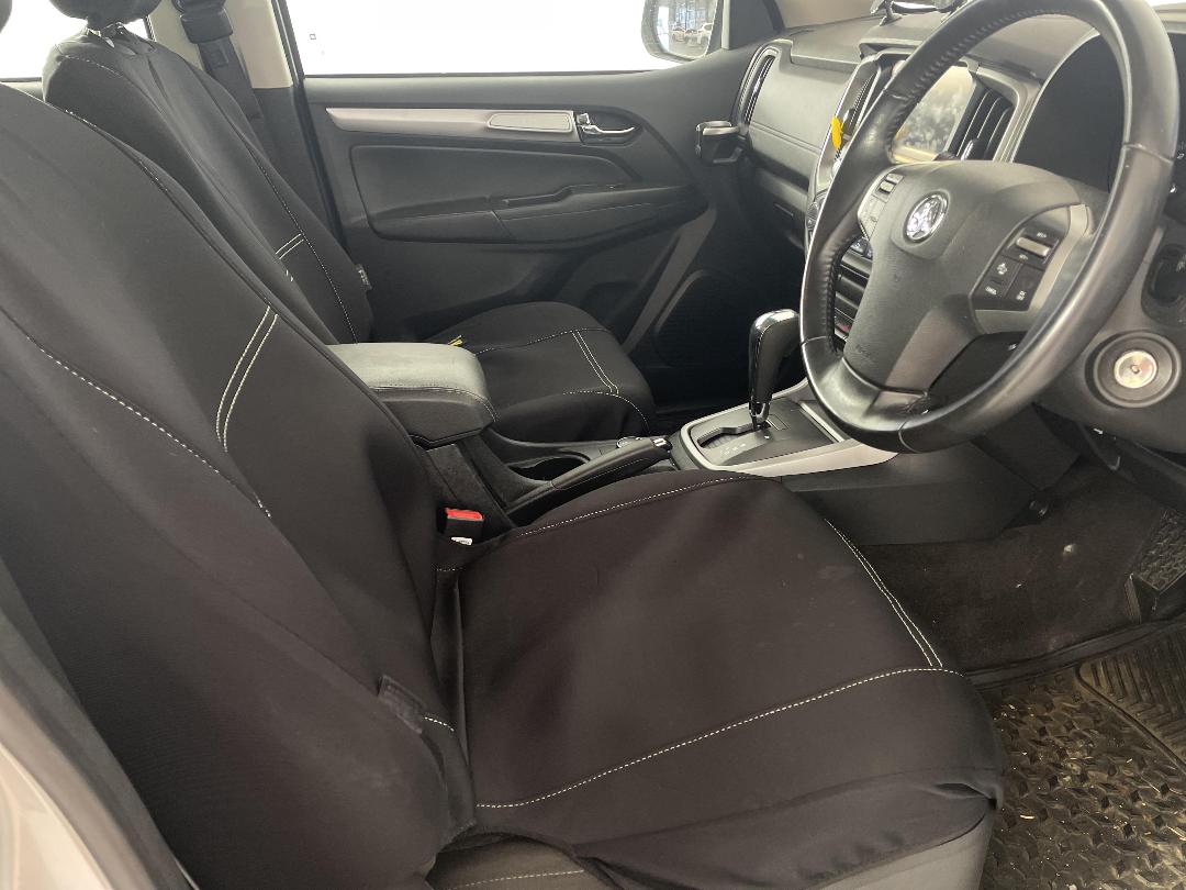 Photo '16' of Holden Colorado