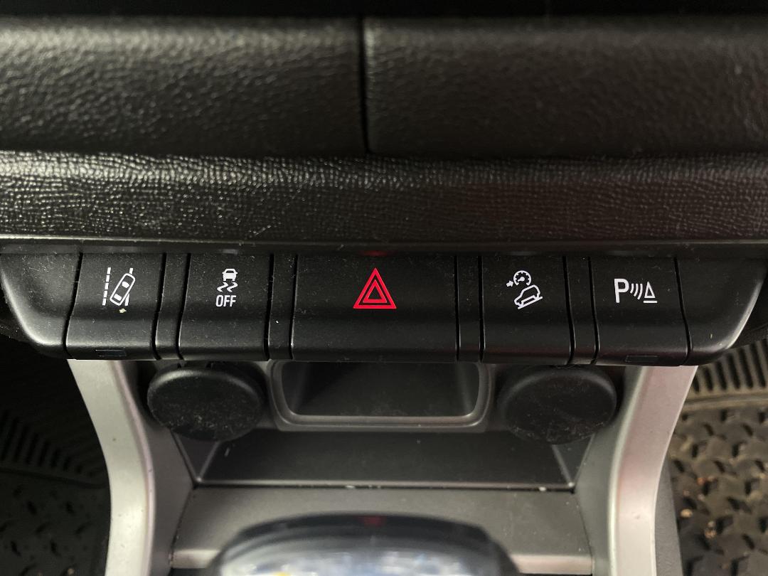 Photo '26' of Holden Colorado