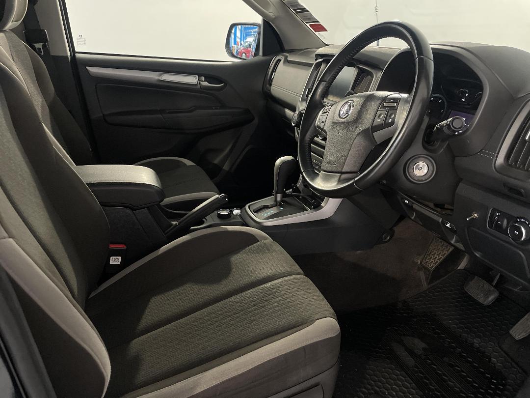 Photo '16' of Holden Colorado