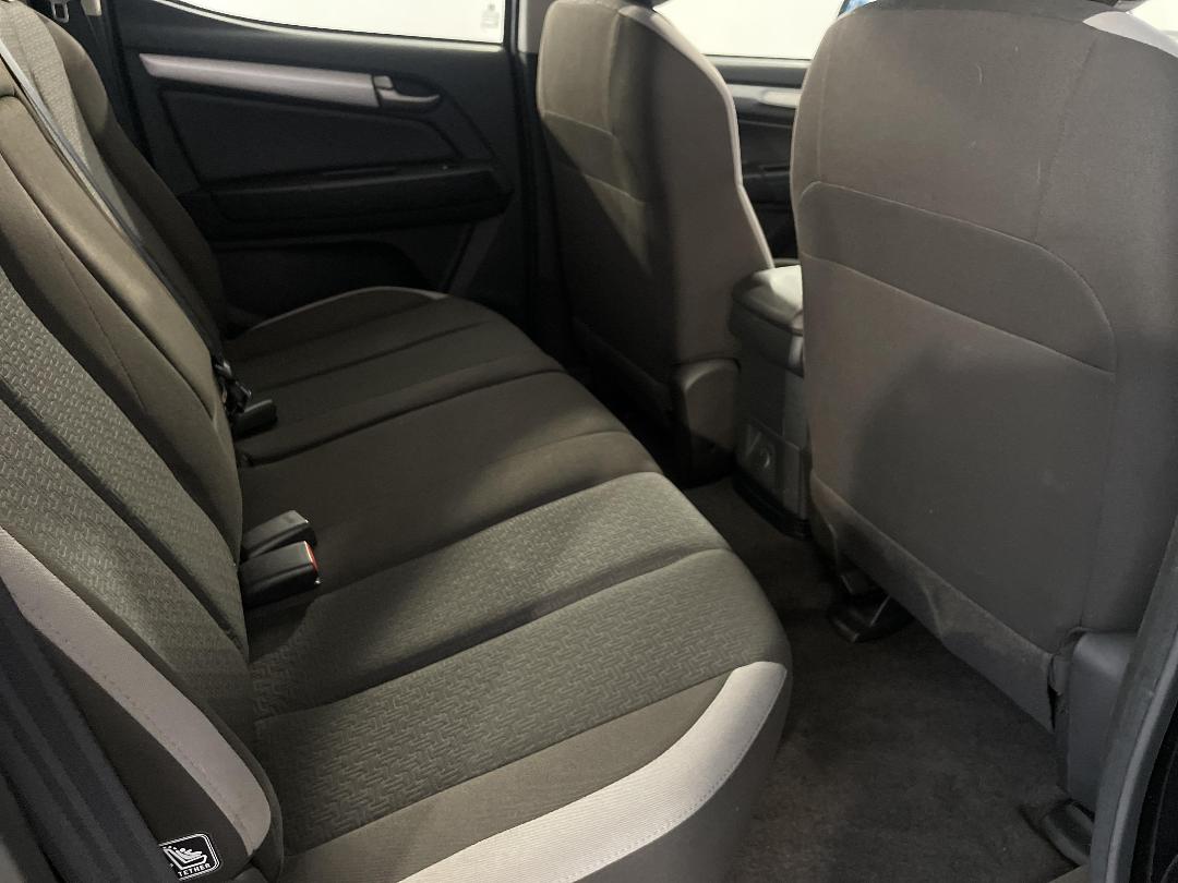 Photo '20' of Holden Colorado