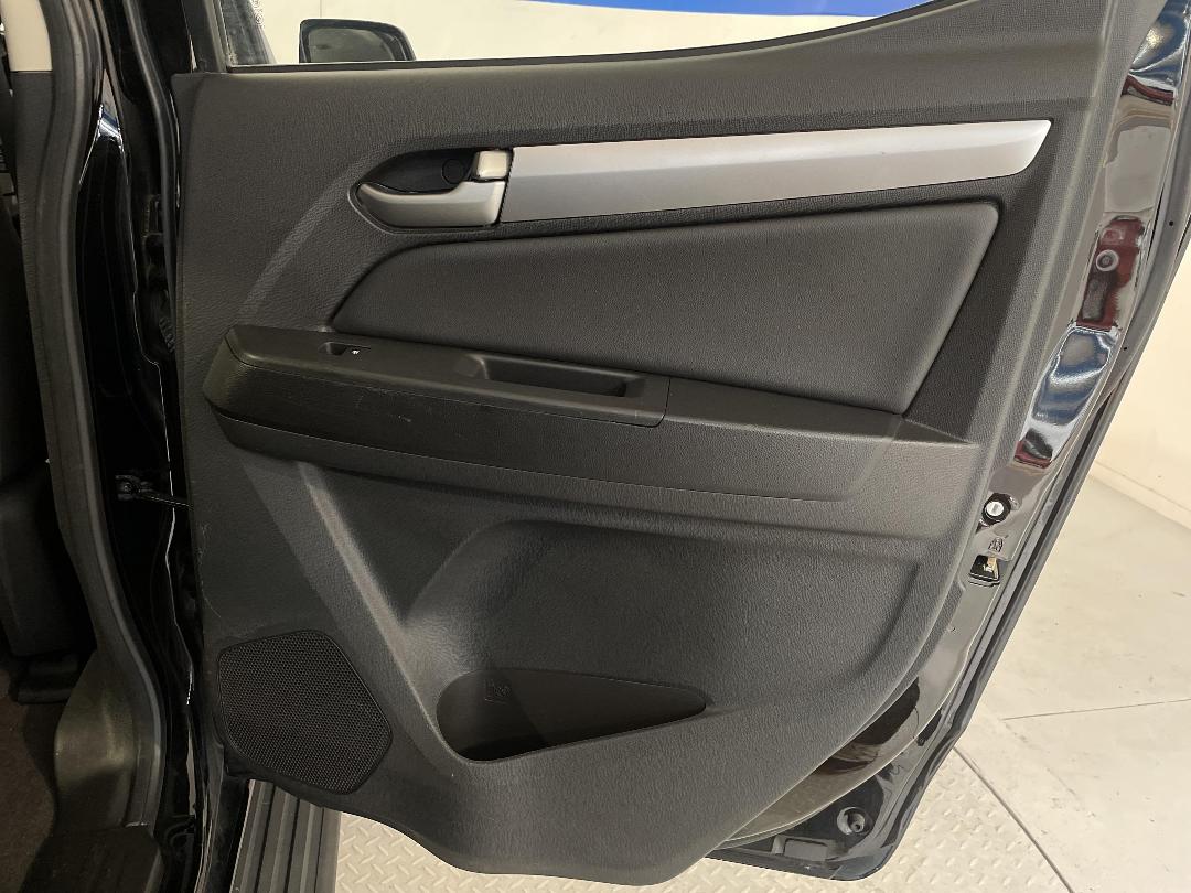 Photo '19' of Holden Colorado