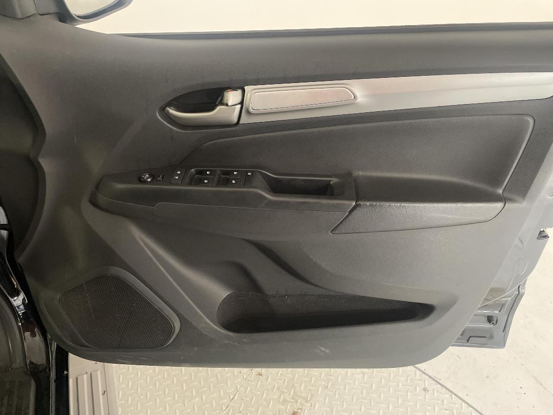 Photo '15' of Holden Colorado