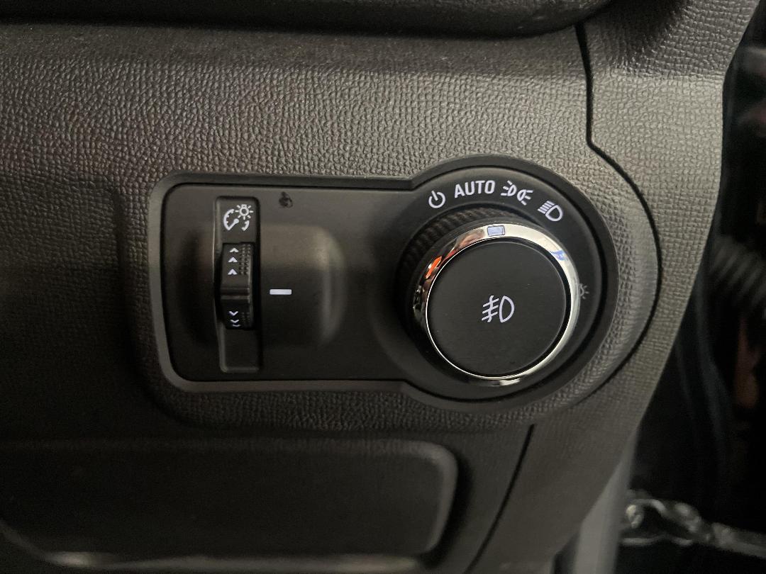 Photo '25' of Holden Colorado