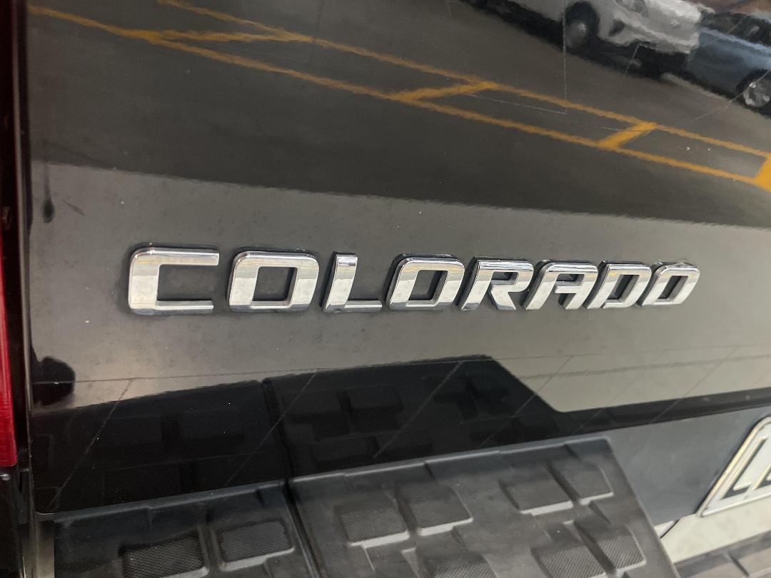 Photo '37' of Holden Colorado