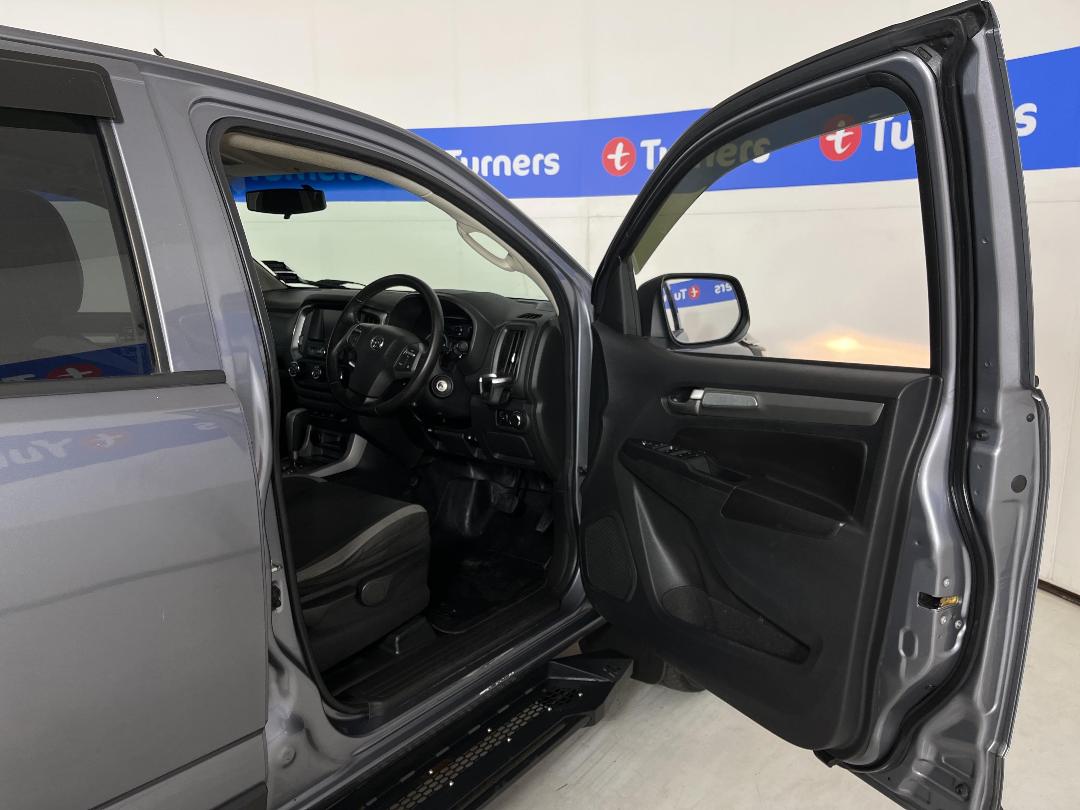 Photo '15' of Holden Colorado