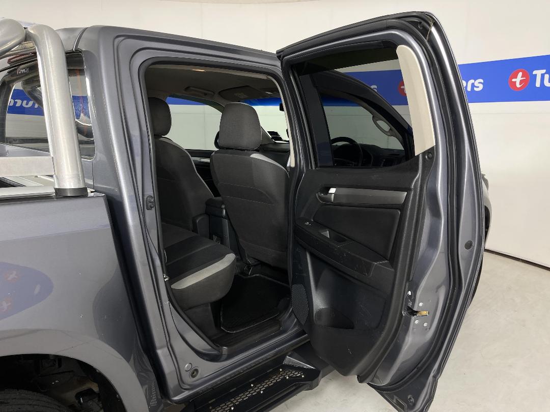 Photo '19' of Holden Colorado