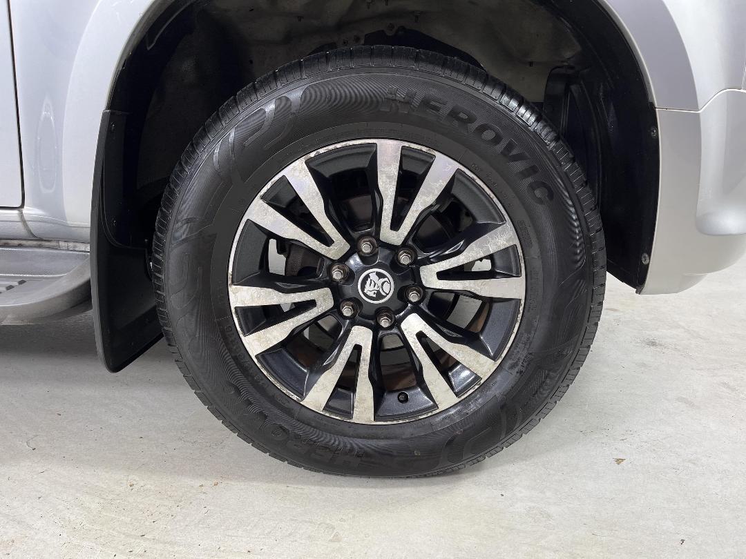 Photo '9' of Holden Colorado