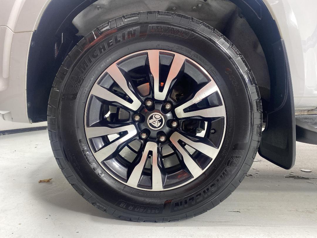 Photo '10' of Holden Colorado