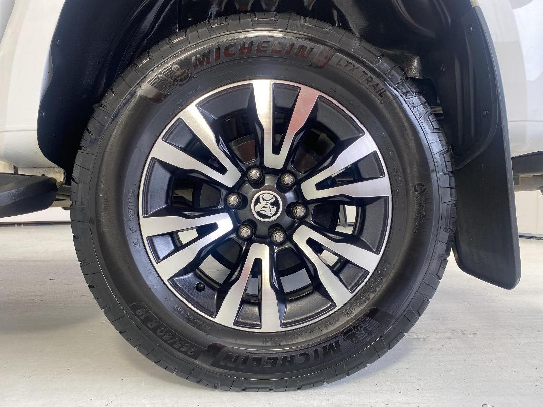 Photo '11' of Holden Colorado